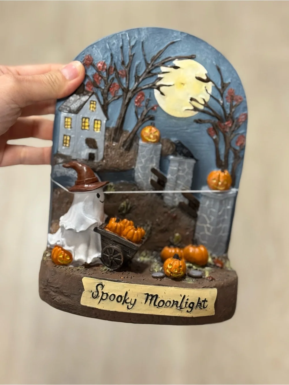 Spooky Moonlight Halloween Figurine – Ghost with Pumpkins (Gray/Orange)